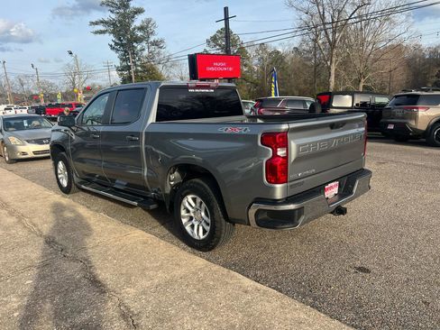 Used 2023 Chevrolet Silverado 1500 LT AWD/4WD image 10