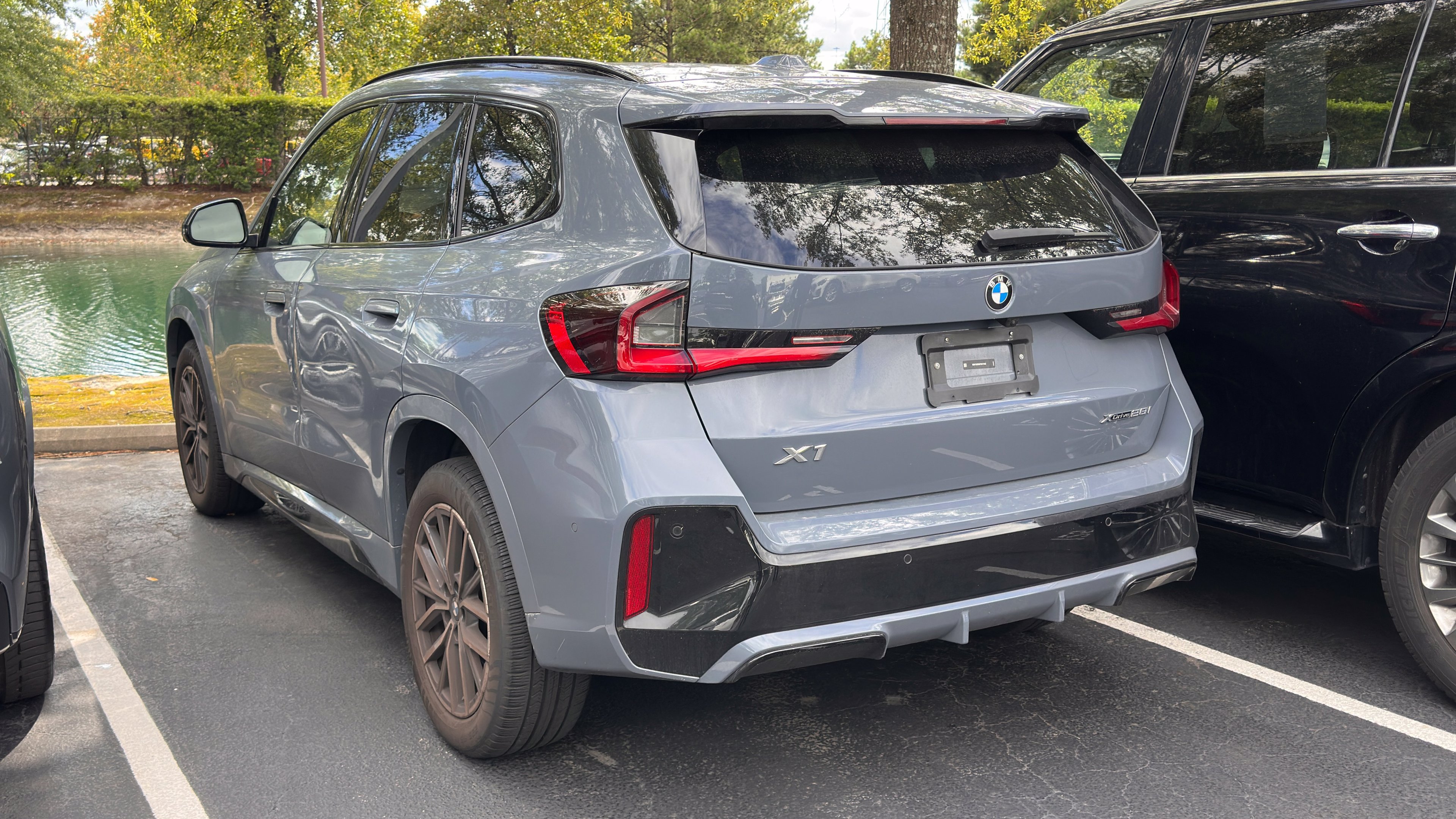 Used 2023 BMW X1 xDrive28i w/ Premium Package AWD/4WD image 9