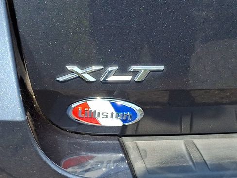 Used 2022 Ford Explorer XLT w/ Equipment Group 202A AWD/4WD image 10
