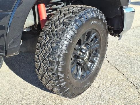 Certified 2020 Ford F250 XLT w/ Tremor Off-Road Package image 10