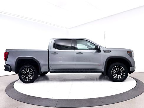 Used 2023 GMC Sierra 1500 AT4 w/ AT4 Premium Package AWD/4WD image 43