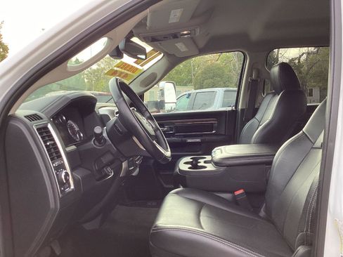 Used 2018 RAM 2500 Laramie image 11