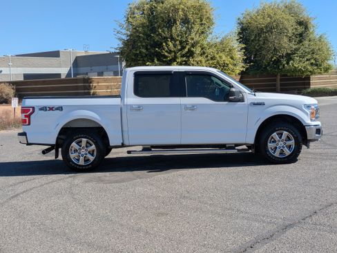 Used 2018 Ford F150 XLT w/ Equipment Group 302A Luxury image 2