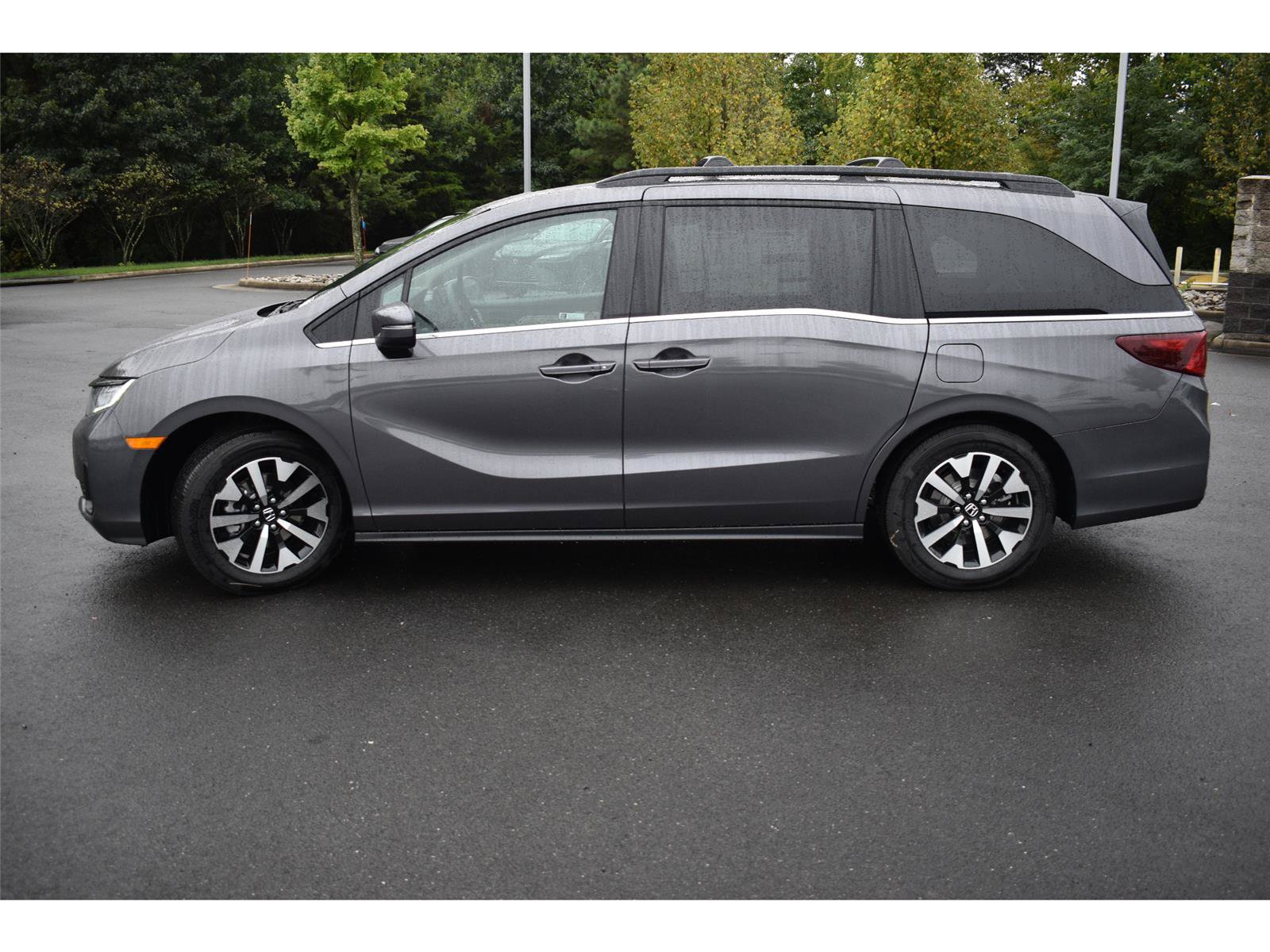 New 2027 Honda Odyssey EX-L image 4