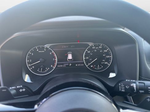 Used 2023 Nissan Rogue SV image 14