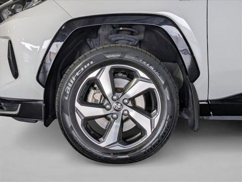 Used 2021 Toyota RAV4 SE w/ Weather & Moonroof Package AWD/4WD image 23