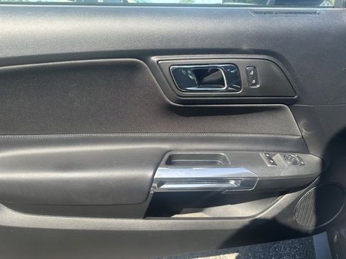 Used 2017 Ford Mustang Coupe image 16