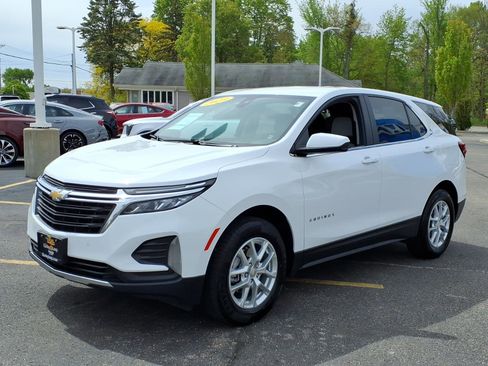 Used 2023 Chevrolet Equinox LT w/ Driver Convenience Package AWD/4WD image 3