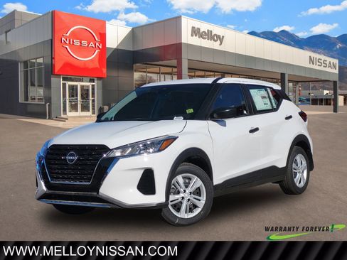 New 2025 Nissan Kicks Play S image 1