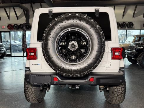 Used 2024 Jeep Wrangler Unlimited Rubicon 4xe image 13