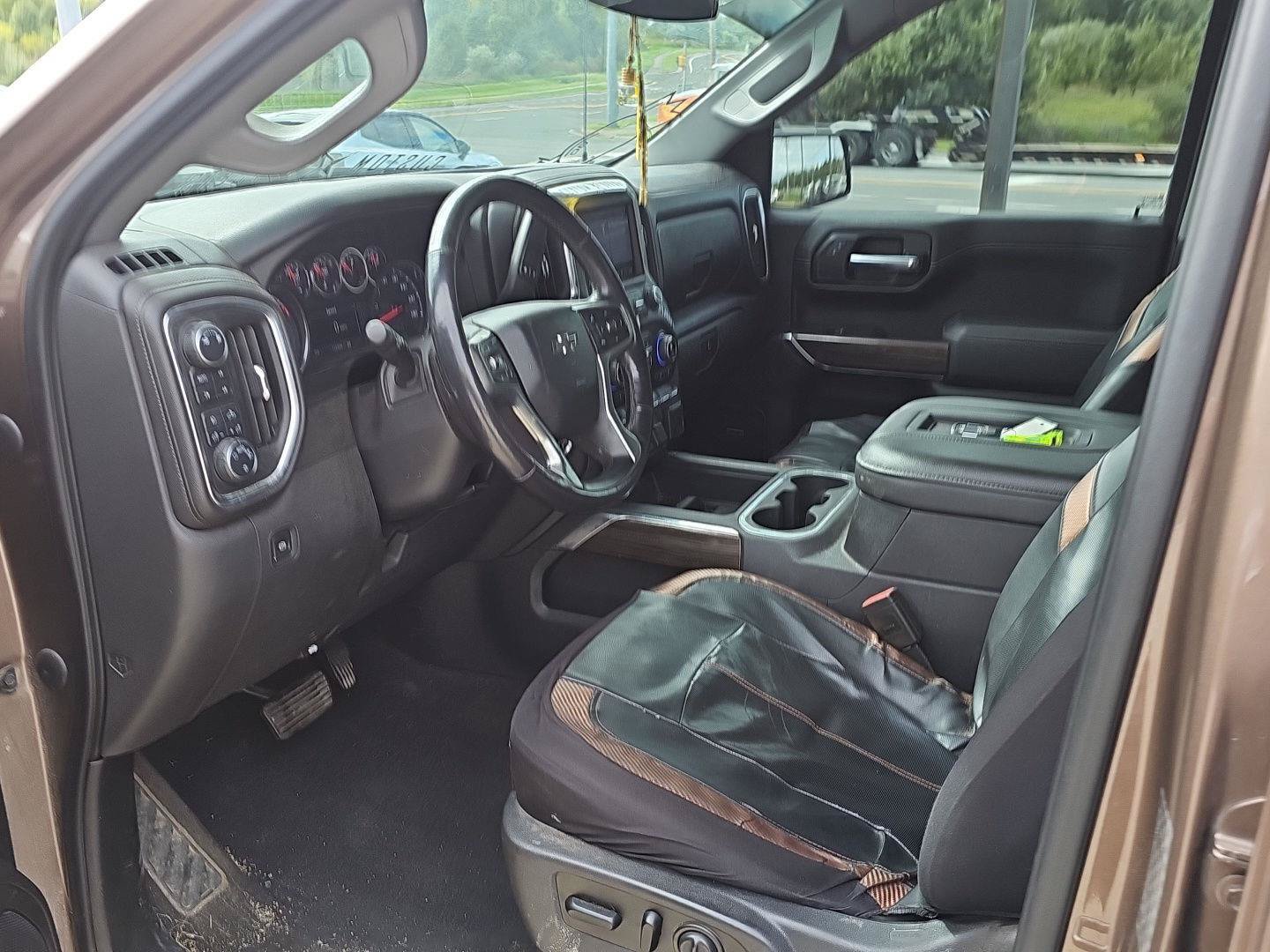 Used 2019 Chevrolet Silverado 1500 RST AWD/4WD image 21