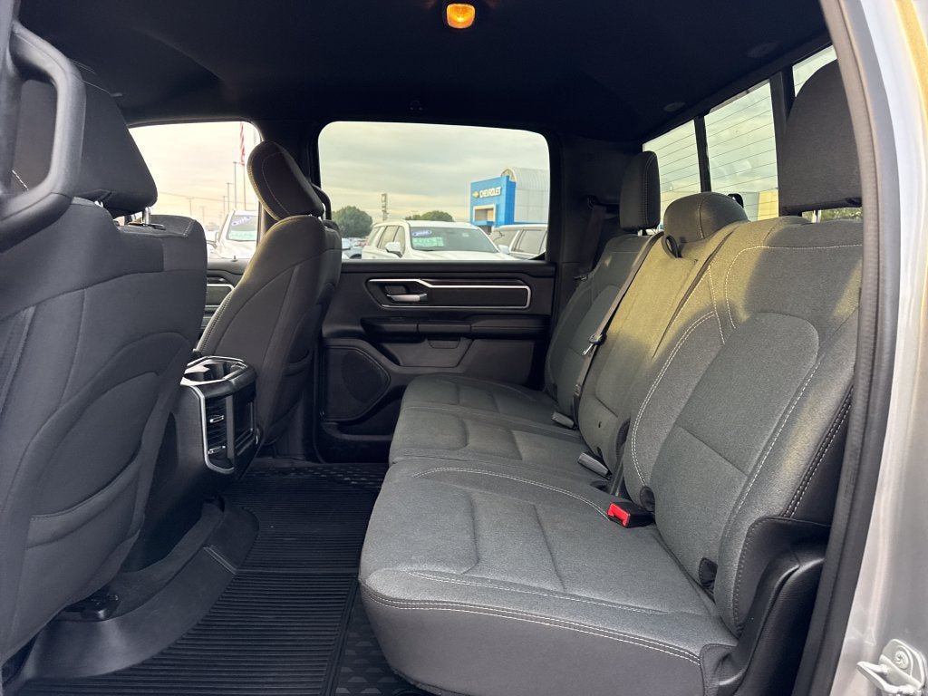 Used 2022 RAM 1500 Big Horn AWD/4WD image 14