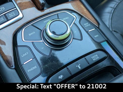 Used 2016 Kia K900 Luxury image 22