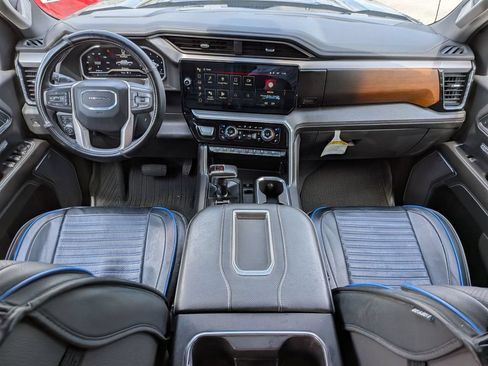 Used 2022 GMC Sierra 1500 Denali AWD/4WD image 4