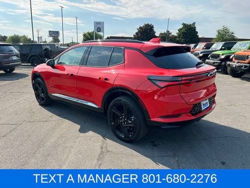 Used 2025 Chevrolet Equinox EV RS AWD/4WD image 3