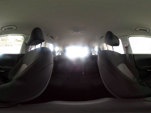 Used 2025 Kia Soul LX w/ LX Technology Package image 40