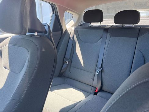 Used 2025 Kia K4 LXS image 38