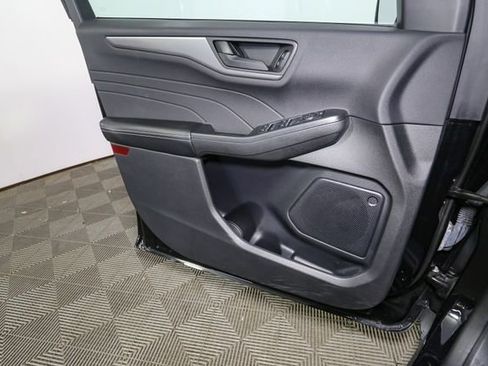 Used 2023 Ford Escape Active w/ Tech Pack #1 image 38