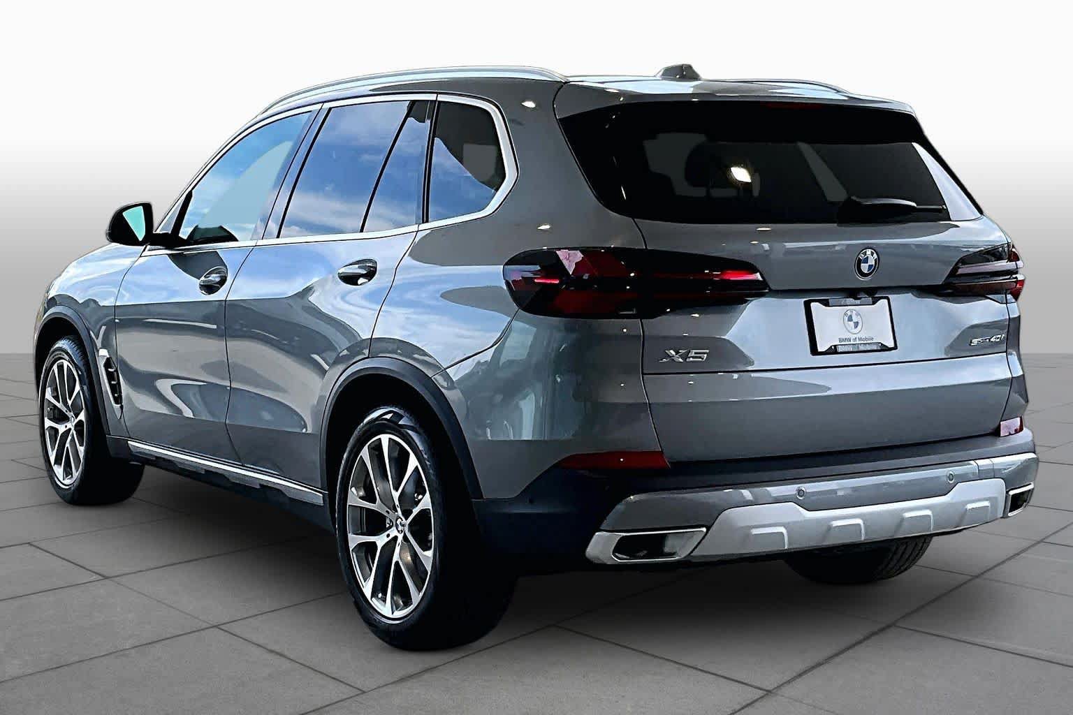 Used 2026 BMW X5 sDrive40i RWD image 11