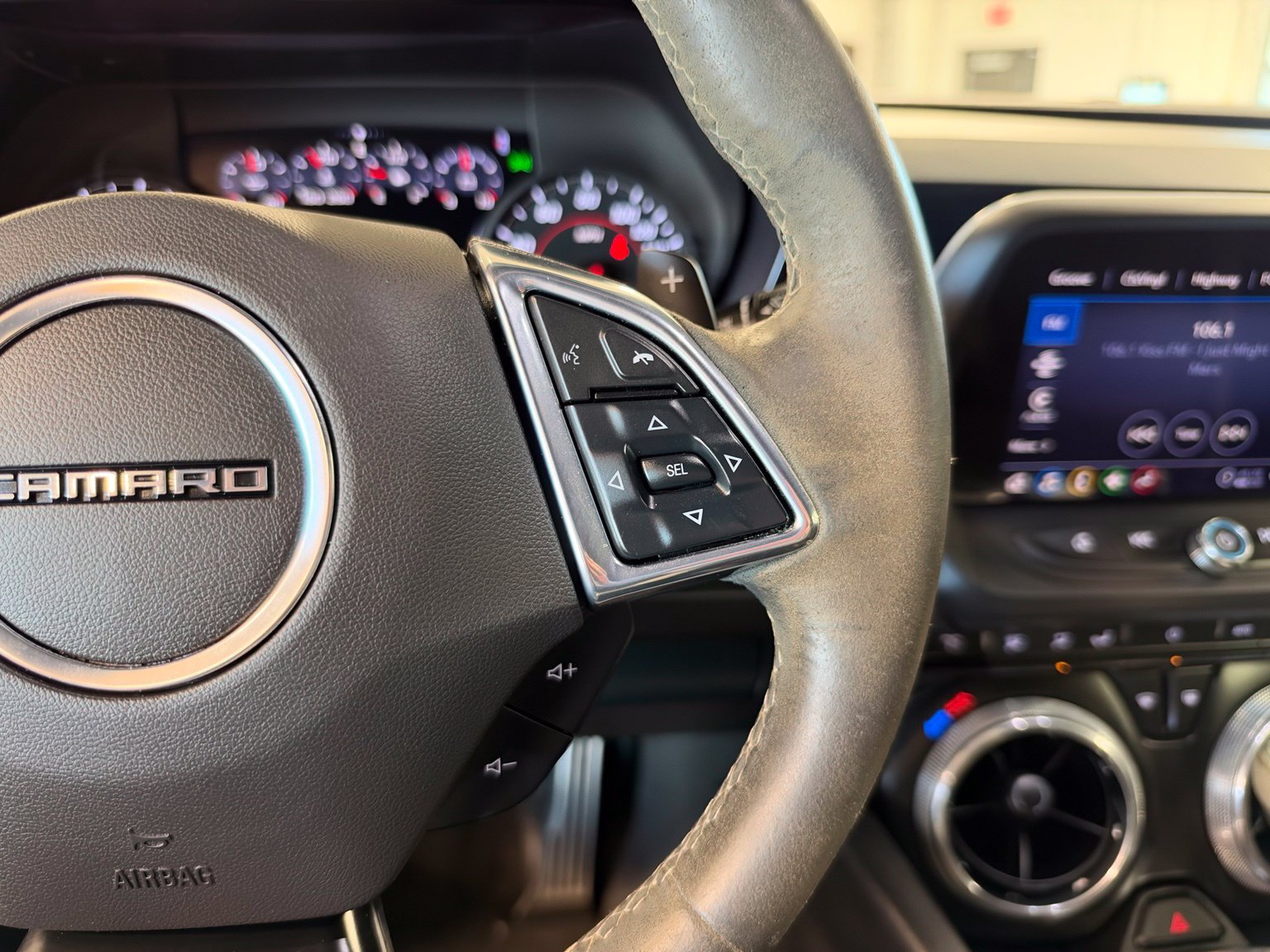 Used 2023 Chevrolet Camaro SS RWD image 22