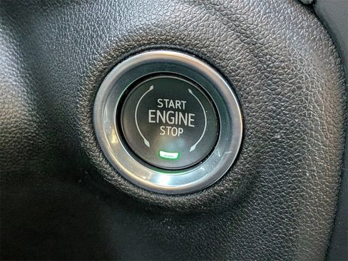 Used 2020 Chevrolet Silverado 1500 RST image 30