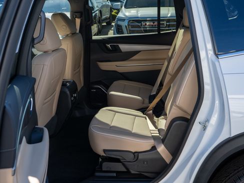 New 2026 Buick Enclave Preferred w/ Power Package image 19