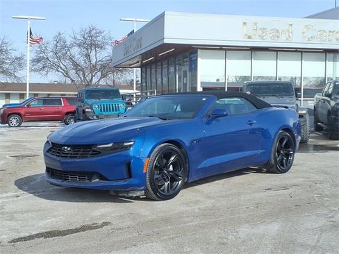 Used 2023 Chevrolet Camaro LT image 1