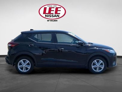 Certified 2025 Nissan Kicks Play S