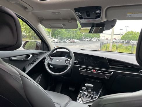 Certified 2026 Kia Niro FWD image 13