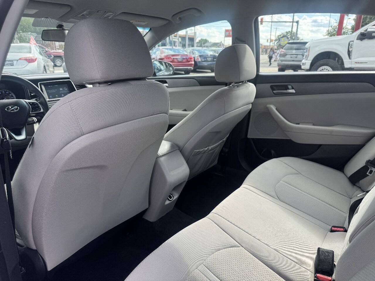 Used 2019 Hyundai Sonata SE FWD image 12