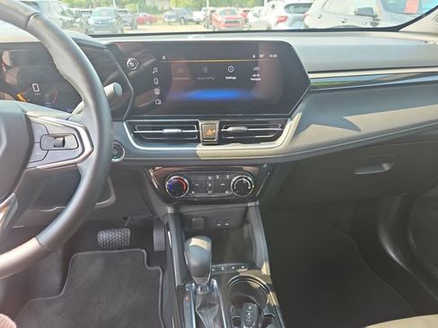Used 2025 Chevrolet TrailBlazer ACTIV w/ Driver Confidence Package FWD image 18