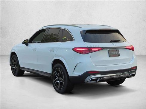 Used 2026 Mercedes-Benz GLC 300 image 9