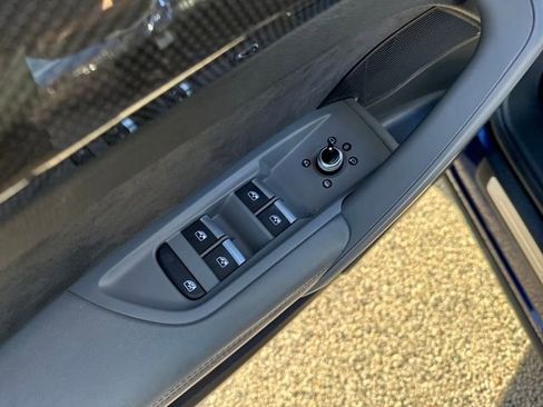 Used 2018 Audi SQ5 Prestige w/ Prestige Package image 11