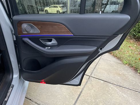 Certified 2025 Mercedes-Benz GLE 450 4MATIC image 42