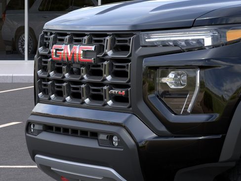 New 2026 GMC Canyon AT4 AWD/4WD image 13