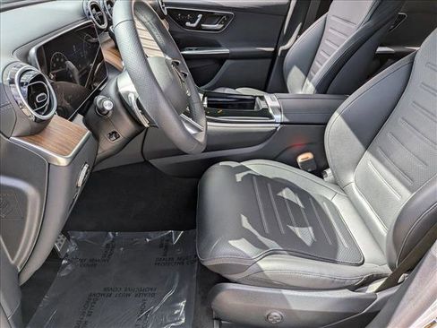 Certified 2025 Mercedes-Benz GLC 300 image 15
