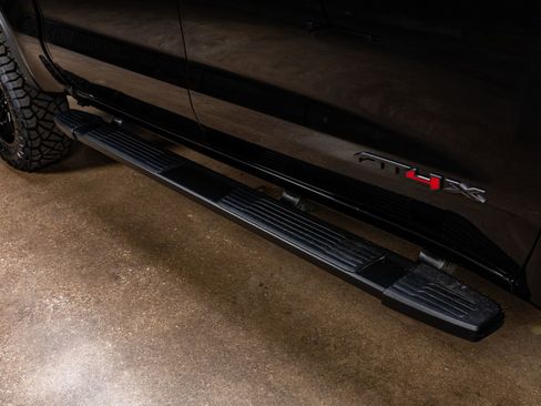 Used 2023 GMC Sierra 1500 AT4X image 13