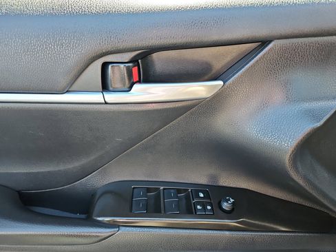Used 2023 Toyota Camry LE FWD image 16