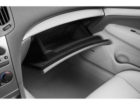 Used 2015 INFINITI Q40 AWD w/ Navigation Package image 18