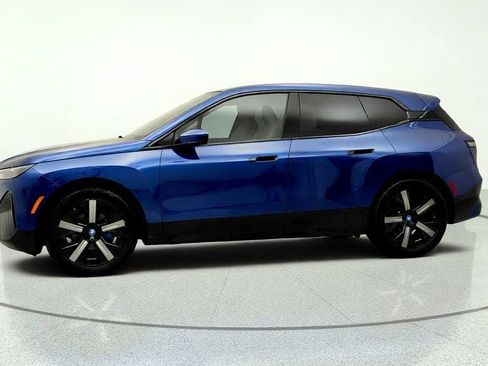 Used 2025 BMW iX xDrive50 AWD/4WD image 8