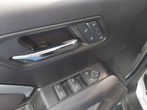 Used 2024 Chevrolet Colorado Z71 w/ Z71 Convenience Package 2 image 26