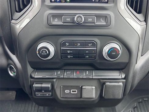 Certified 2025 GMC Sierra 2500 Pro image 12