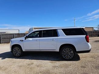 New 2026 GMC Yukon XL Denali Ultimate w/ LPO, Floor Liner Package video 2