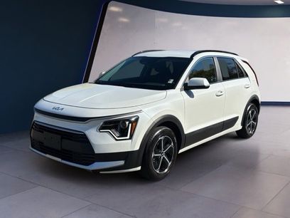 Certified 2025 Kia Niro LX