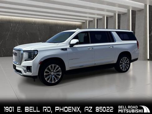 Used 2021 GMC Yukon XL Denali AWD/4WD image 1