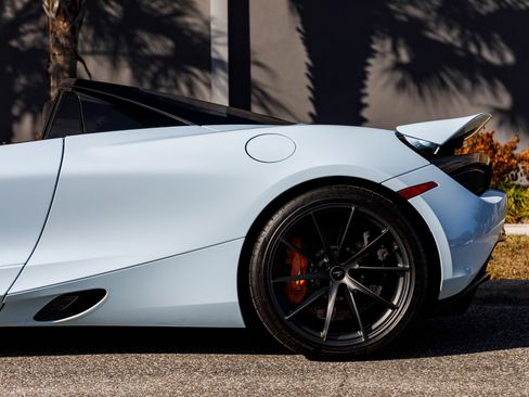 Used 2020 McLaren 720S Performance image 27