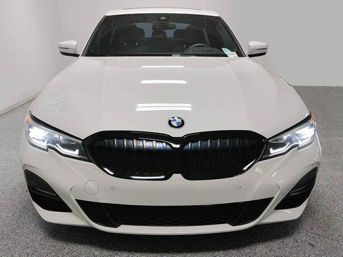 Used 2020 BMW 330i Sedan w/ M Sport Package RWD image 2