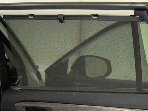 Used 2021 Toyota Highlander Limited image 22