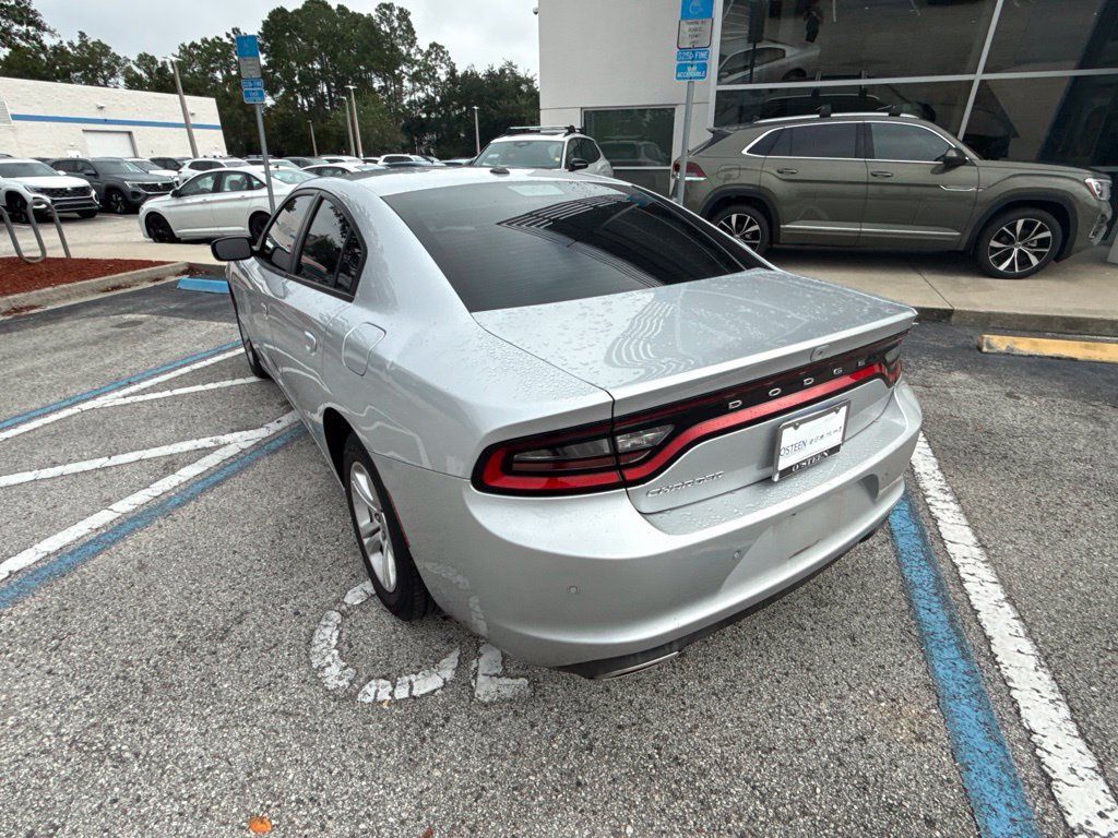 Used 2019 Dodge Charger SXT RWD image 10