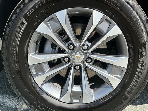 Used 2025 Chevrolet Equinox LT w/ Convenience Package II AWD/4WD image 8